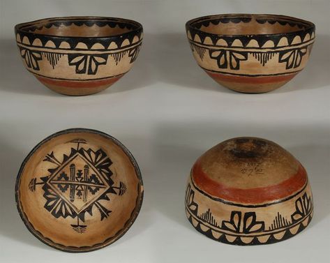 Pueblo Pottery Patterns, Terracotta Pots Diy, Pots Painting, Diy Terra Cotta Pots, Diy Painting Ideas, African Pottery, Decorative Ceramics, Pottery Patterns, Gourd Ideas