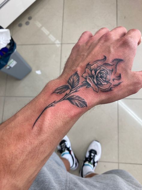 Arm Rose Tattoo For Men, Rose Tattoo Men Hand, Rose Forearm Tattoo Men, Rose Tattoos For Guys, Unique Chest Tattoos, Rose Tattoo Men, Male Tattoos, Minimalistic Tattoo Ideas, Chest Tattoo Ideas