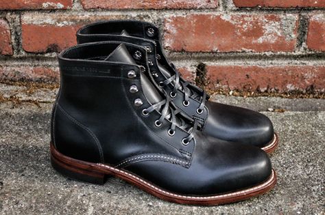 Wolverine The 1000 Mile Boots - Black Wolverine 1000 Mile Boots Outfit, Wolverine 1000 Mile Boots, 1000 Mile Boots, Wolverine 1000, Wolverine 1000 Mile, Wolverine Boots, Mens Boots For Sale, Wingtip Boots, The 1000