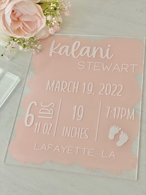 Baby Birth Announcement Sign, Newborn Crafts, Baby Stats Sign, Birth Stats Sign, Baby Name Announcement, Cricut Monogram, Baby Birth Stats, Baby Stats, Birth Announcement Sign