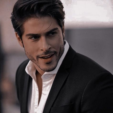 Kylie Scott, Handsome Italian Men, Turkish Men, Men Photography, Italian Men, The Perfect Guy, Mystery Thriller, Poses For Men, Character Aesthetic