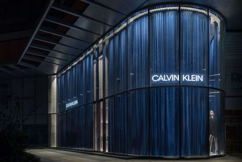 CALVIN KLEIN Raffles City Shanghai New Money Fashion, Calvin Klein Aesthetic, Brand Aesthetics, Calvin Klein Store, City Of Paris, Money Fashion, New Money, Brand Aesthetic, Busy City