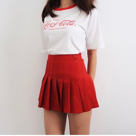 Red Tennis Skirt Outfit, Red Tennis Skirt, Moda Ulzzang, Tennis Skirt Outfit, Coke Cola, Cute Skirt Outfits, Fashion Attire, Red Skirts, Red Outfit