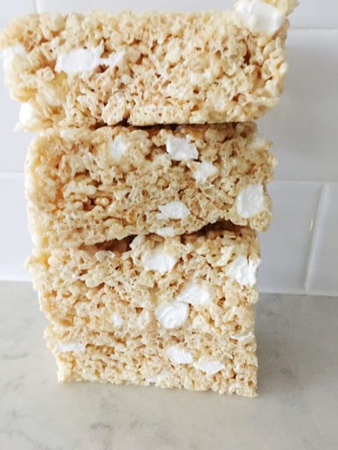 Starbucks Copycat Dream Bar Recipe – Magbo Collective Recipes For Rice, Homemade Bars, Rice Krispie Bars, Rice Crispy Treats Recipe, Krispie Treats Recipe, Krispy Treats, Rice Krispy, Recipes With Marshmallows, Marshmallow Creme