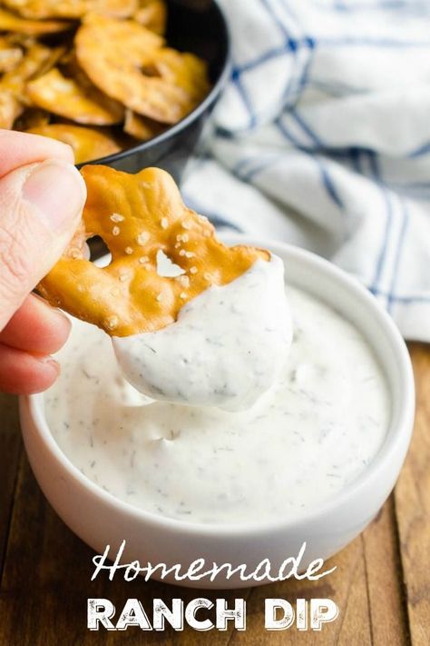 This Ranch dip recipe is creamy and easy to make. This homemade ranch dip with mayonnaise, sour cream, vinegar and dill, is perfect for all of your dipping. #ranch #ranchdip #vegetarianrecipe #homemaderanch Dips Made With Mayonnaise, Dips With Mayonnaise, Best Ranch Dip, Ranch Dip Recipes, Creamy Ranch Dip, Homemade Ranch Dip, Ranch Dip Recipe, Sauce Pasta, Homemade Ranch