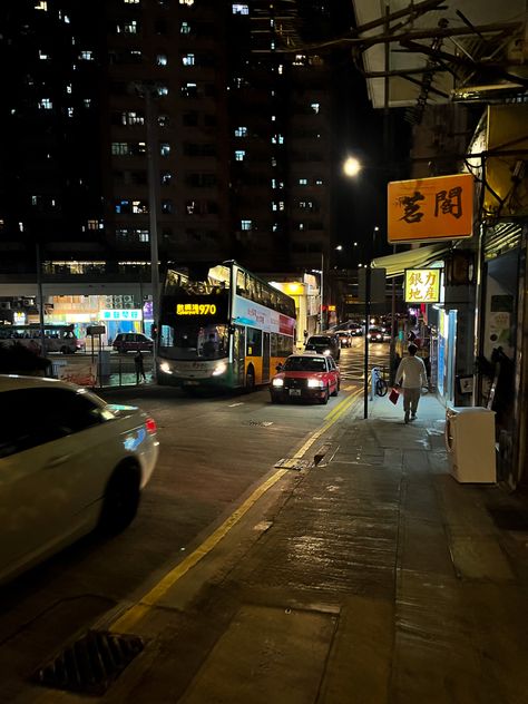 Hong Kong Night Aesthetic, Hong Kong At Night, Aesthetic Hong Kong, Hong Kong Aesthetic, Hong Kong Nightlife, Hong Kong Night, Airports Terminal, Clubbing Aesthetic, Taipei