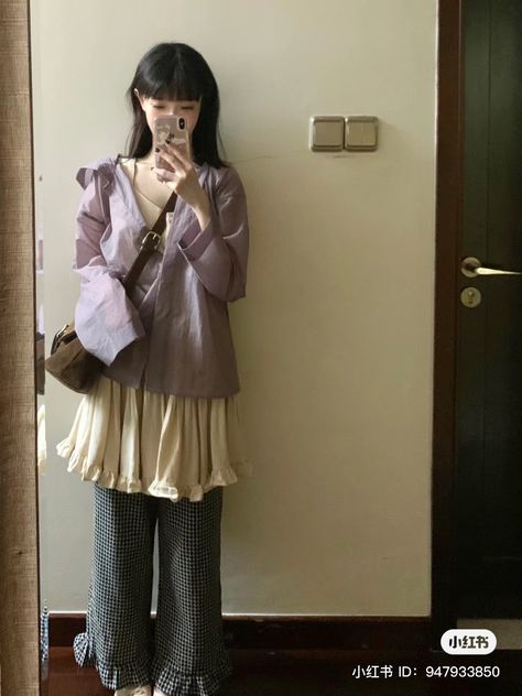 Dress Over Jeans Outfit Japanese, Japanese Layered Fashion, Dress Over Jeans Y2k, Shoujo Girl Fashion, Morikei Aesthetic, Mori Kei Outfits, Mori Kei Fashion, Fem Fashion, Dress Over Jeans