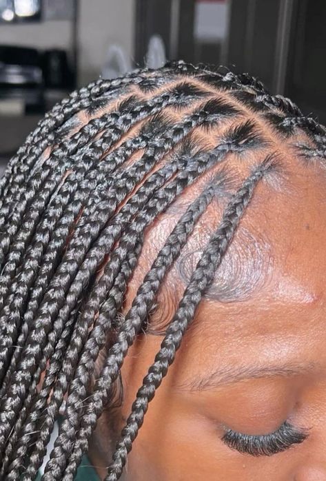 Super Long Knotless Braids, Small Peekaboo Knotless Braids, X Small Knotless Braids, Small Shoulder Length Knotless Braids, Xs Small Knotless Braids, Small Black Knotless Braids, Black Small Knotless Braids, Small Knotless Hairstyles, Boneless Knotless Braids