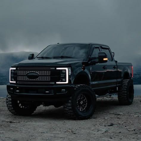 Black Ford F250 Lifted, Blacked Out Suv, Cool Ford Trucks, F250 Super Duty Lifted, Lifted F350, Ford Lifted Trucks, 2015 F150, Lifted Ford Truck, 1979 Ford Truck