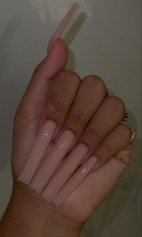 Xxl simple nude square nails Square Baddie Nails, Small Square Nails, Nude Square Nails, Long Fall Nails, Square Nails Long, Baddie Nails, Nails Long, Square Nails, Fall Nails