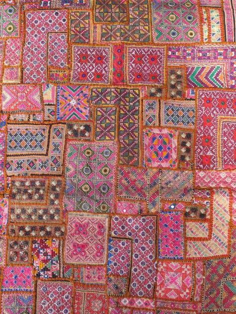 Indian Wall Hanging, Indian Tapestry, Crazy Patchwork, Indian Patterns, Indian Prints, Textile Fiber Art, Indian Textiles, Vintage Patchwork, Indian Embroidery