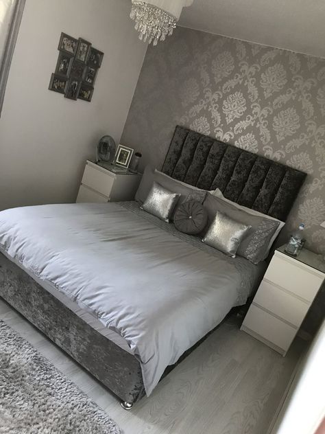 #Nandeezy || pinterest: @ nandeezy † Made Bed, Silver Bedroom, Grey Bedroom, Woman Bedroom, Master Bedrooms Decor, Wallpaper Bedroom, Dream Rooms, Dream Bedroom, Design Case