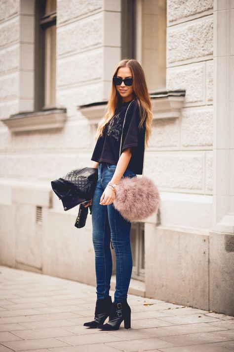 FLUFFY Milan Fashion Weeks, Dream Clothes, Outfits Casuales, Autumn Winter Fashion, Winter Fashion, Fashion Looks, A Woman, Fashion Beauty, Cool Outfits