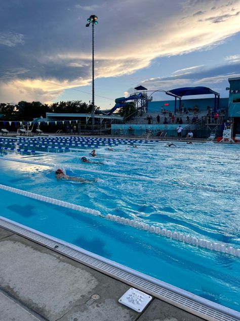 Swimmer Girl, School Romance, Swimming Motivation, High School Romance, I Love Swimming, Swimmers Life, Swim Life, Never Back Down, Swim Meet