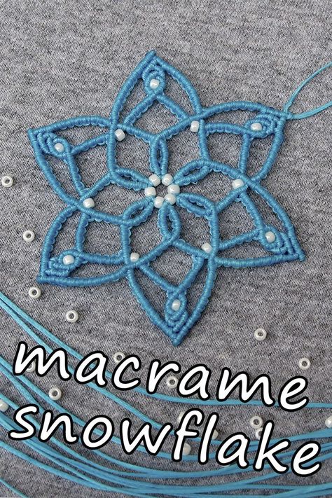 Macrame Snowflakes Diy, Makramee Christmas, Macrame Snowflake Tutorial, Snowflake Macrame, Macrame Snowflakes, Embroidery Floss Bracelets, Floss Bracelets, Macrame Inspiration, Snowflake Ring