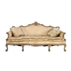 Magnificent Georgian Chippendale Style Walnut Sofa Georgian Decor, Victorian Furniture Decor, Ottoman Seating, Retro Objects, Safari Home Decor, English Sofa, Popular Furniture, Painted Sofa, Regency Home