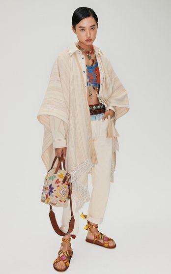 Etro Resort, Resort Fashion, Fashion Sewing Pattern, Fashion Images, Fashion Design Clothes, Cropped Top, Fashion Sewing, Pre Fall, Kimonos