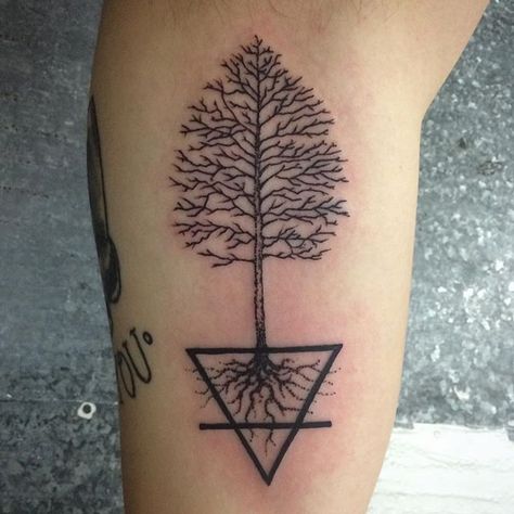 Fun little tree & earth symbol walk in @otzitattooagency #tree #treetattoo #earthsymbol Moonlight Tattoo, Viking Rune Tattoo, Nature Tattoo Ideas, Earth Tattoo, Wiccan Tattoos, Rune Tattoo, Elements Tattoo, Wiccan Symbols, Nature Tattoo