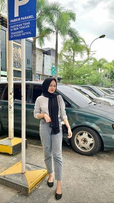 Outfit Bukber, Ootd Hijab Casual Simple, Ootd Ngampus, Outfit Ngampus, Ootd Korean Style, Ootd Hijab Casual, Muslim Outfits Casual, Outfit Korean, Style Hijab