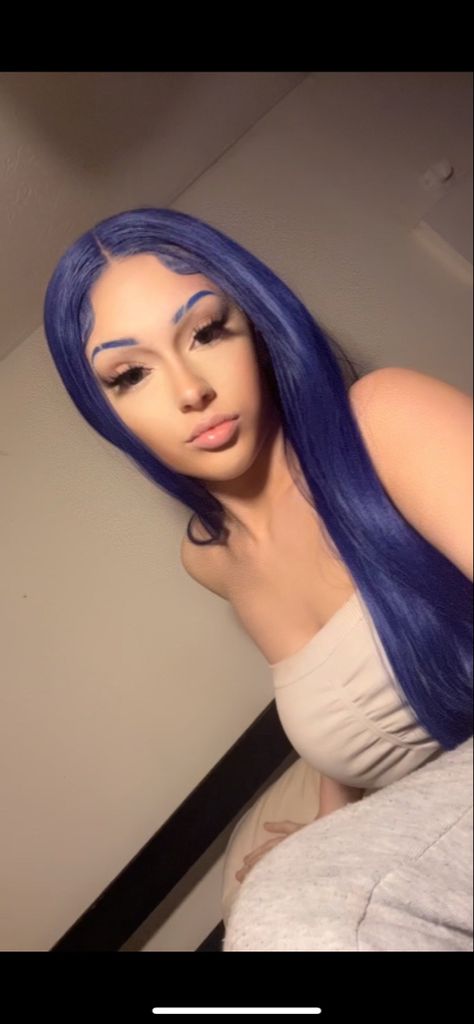 Blue Hair And Eyebrows, Eyebrow Slits Baddie, Blue Eyebrows, Eyebrow Slits, Makeup Drawing, How To Draw Eyebrows, Alt Girl, Hair Stylist Life, Dream Style