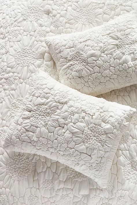 Top-Rated | AnthroLiving Jersey Quilt, Perfect Bedding, Floral Quilt, Euro Shams, Euro Sham, Bedroom Pillows, Bedding Shop, Bedroom Makeover, First Home