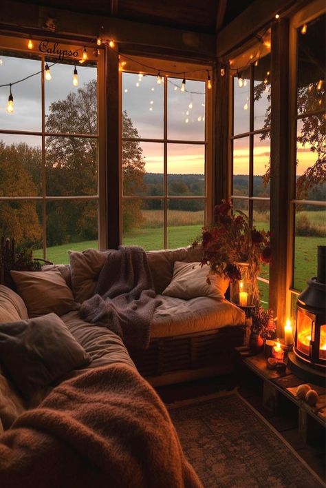 Cozy Country Living Room, Comfy Cottage, Cozy Rooms, Cozy Life, 2024 Goals, Christmas Apartment, Dream Life House, Reading Nooks, Cozy Aesthetic