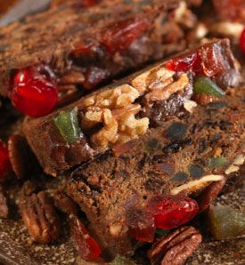 Recipe of the Week: Old-Fashioned Brandied Fruitcake Fruit Cake Recipe Christmas, Fruit Cake Cookies, Fruit Cake Christmas, Fruitcake Recipes, Christmas Cake Recipes, Christmas Fruit, Christmas Cooking, Christmas Pudding, Savoury Cake