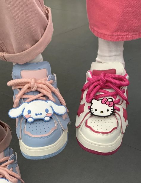 Anime Skateboard, Sanrio Clothes, Outfit Rosa, Sanrio Fashion, Ways To Lace Shoes, Cute Puppy Wallpaper, Matching Outfits Best Friend, Hello Kitty Shoes, Sneakers And Socks