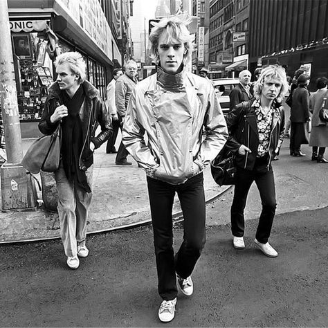 Sting Musician, Steal His Look, Garth Hudson, Albert Collins, The Police Band, Sting The Police, Perry Farrell, Stewart Copeland, Andy Summers