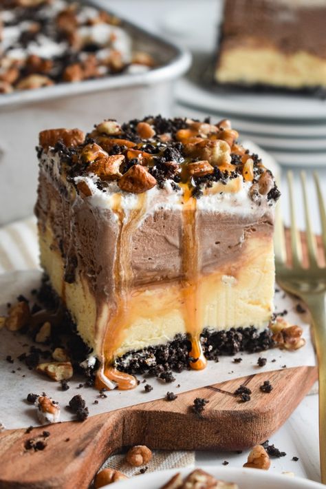 Buster Bar Dessert, Ice Cream Cake Roll, Turtle Ice Cream, Dance Around The Kitchen, Frozen Deserts, Icebox Cakes, Caramel Ice Cream Topping, Ice Crea, Ice Cream Cake Recipe