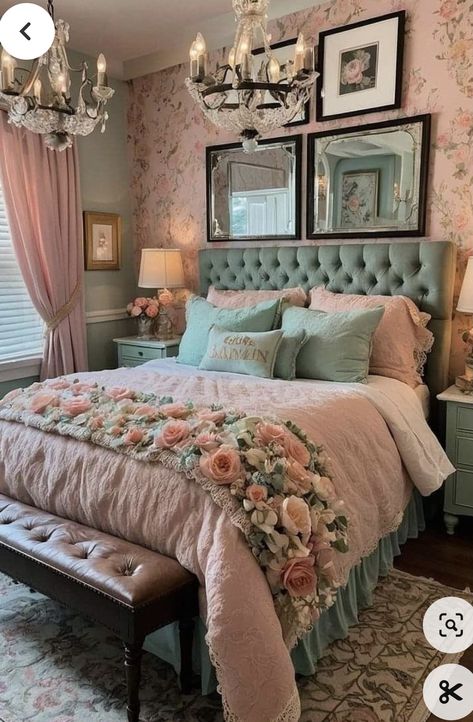 Fresh Bedroom Decor, Luxury Room Bedroom, Lace Bedding, Casa Vintage, Woman Bedroom, Shabby Chic Bedrooms, Iron Bed, Rose Pastel, Luxury Rooms