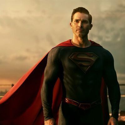 BL€$$ on Twitter: "#SupermanAndLois Am I tweekin or is that the old suit?...The film making illusion gets broken when they re-use old clips, CW's #TheFlash did it a lot.....Nitpicks aside, it was a nice episode https://t.co/WThwYPh5IL" / Twitter Superman And Lois Suit, Superman And Lois Cw, Superman 2, Dc Superman, Superman And Lois, Batman Arkham City, Arkham City, Superman Lois, Super Man