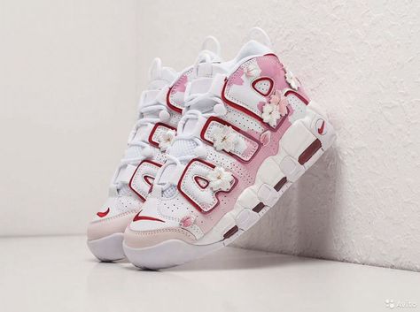 Nike Air Uptempo, Pretty Sneakers, Nike Air More Uptempo, Custom Shoes Diy, Nike Air More, Pretty Shoes Sneakers, All Nike Shoes, Nike Air Shoes, Cute Nike Shoes