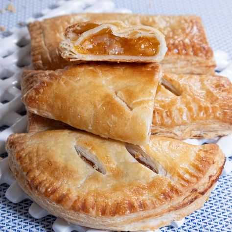 Simple Pastry Dough, Cream Cheese Pastry Dough, Dough Press Recipes, Sour Cream Pie Crust Recipe, Yeast Pastry Recipes, Hand Pie Pastry Dough, Puff Pastries Recipes, Pastry Flour Recipes, Pastry Sheet Recipes