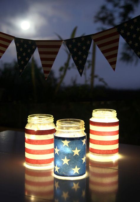 DIY July 4th Mason Jar Lantern Lights Decorations Fireworks Centerpiece, Diy 4th Of July Decorations, Backyard Night, Labor Day Crafts, Diy Mason Jar Lights, Mantle Decorations, July 4th Party, Centerpieces Table, Patriotic Centerpieces