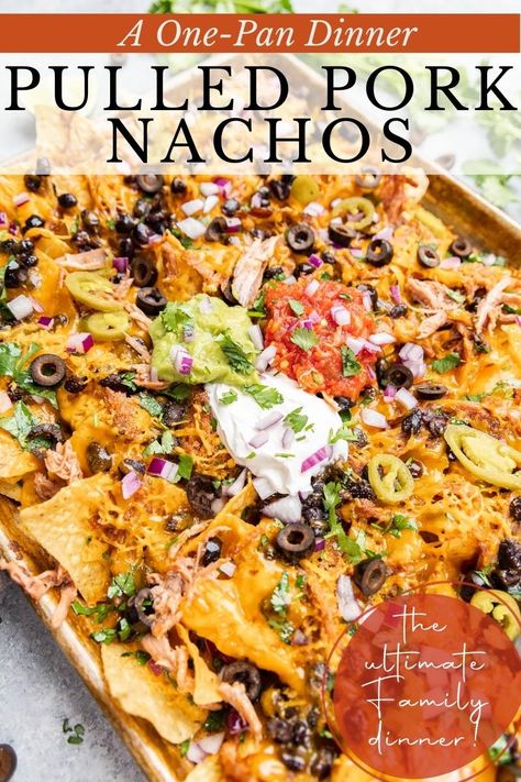 Pulled Pork Nachos Simple Pulled Pork, Pulled Pork Nachos Recipe, Pork Nachos Recipe, Bbq Nachos, Nachos Ingredients, Baked Nachos, Cheesy Nachos, Slow Cooked Pulled Pork, Pulled Pork Nachos