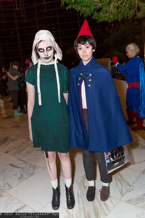 NOT MY PICTURE Over the Garden Wall cosplay Over The Garden Wall Cosplay, Disfraz Up, 90s Halloween Costumes, Closet Cosplay, Crazy Costumes, Cosplay Pictures, Hallowen Costume, Over The, Over The Garden Wall