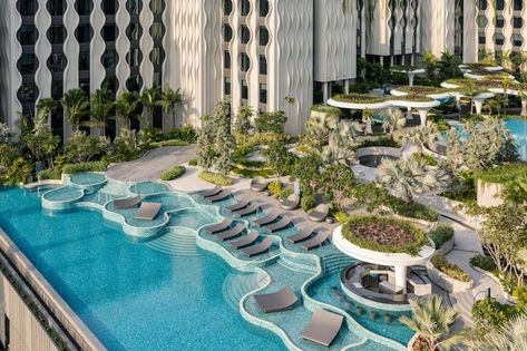 20 Best Hotels With Swimming Pools in Asia for Your Next Vacation Hotel Swimming Pool Design, Hotel Pool Design, Hotel Landscape, Big Swimming Pools, Hotel Swimming Pool, Village Hotel, Pool Waterfall, Resort Design, Resort Pools