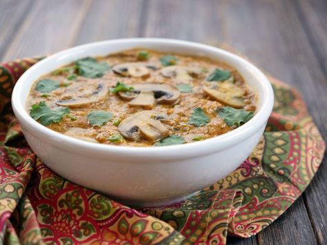 This recipe for Mushroom Mattar Methi Malai is a rich and creamy Indian dish that's vegan and paleo-friendly. Recipe by Ashley of MyHeartBeets.com Mushroom Mattar, Beets Recipes, Soup Recipes Healthy Vegetarian, Methi Recipes, Mushroom Recipe, Beet Recipes, Paneer Recipes, Chicken Soup Recipes, Easy Soups