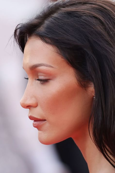 Bella Hadid Nose, Bad Nose Jobs, Nose Job Recovery, Greek Nose, Nose Plastic Surgery, Nose Surgery Rhinoplasty, Celebrity Eyebrows, Nose Fillers, Rhinoplasty Nose Jobs