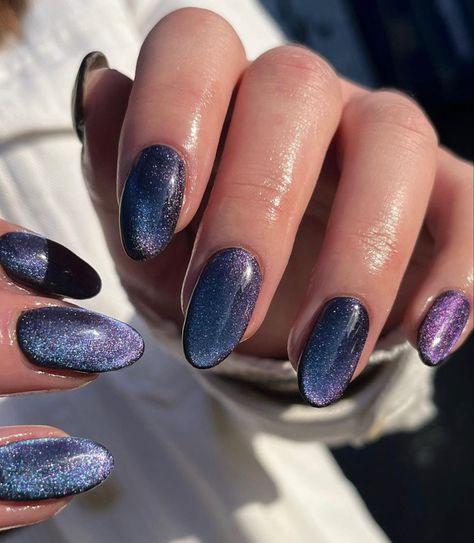 Multicolored Nails, Magnetic Nail Polish, Navy Blue Nails, Eye Nail Art, Velvet Nails, Eye Nails, Cat Eye Nails, Dipped Nails, Nails Inspo