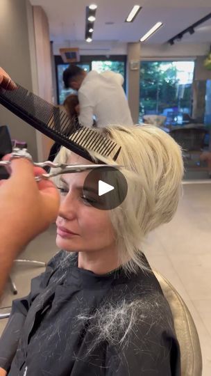 118K views · 1.5K reactions | Rövid haj stílusok | Facebook Kim Hair, Maybelline Concealer, Different Curls, New Short Hairstyles, Hoco Hair Ideas Half Up, Hoco Hair Ideas Medium, Hair Hoco, Hair Tips Video, Hoco Hair Ideas