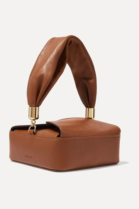 Unique Leather Bag, Unique Handbags, Leather Industry, Stylish Tote Bag, Bag Lunch, Bag Inspiration, Office Bag, Kelly Bag, Leather Product