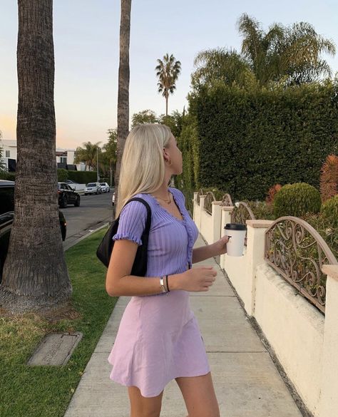 Overalls Outfit, Purple Outfits, Outfits Casual, Mode Vintage, Looks Vintage, Retro Outfits, Spring Summer Outfits, Aesthetic Outfits, Outfits Aesthetic