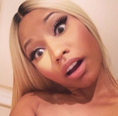 Nicki Minaj Barbie, Celebrity Selfies, Nicki Minaj Photos, Nicki Minaj Pictures, 2013 Swag Era, American Rappers, Instagram Funny, Doja Cat, Pretty Selfies