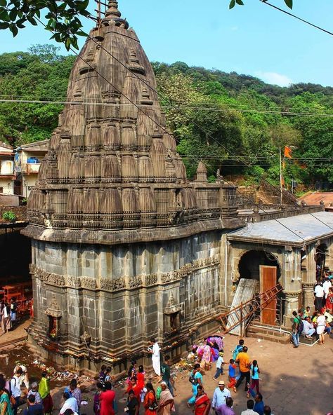 📍Bhimashankar Jyotirlinga, Temple, India ❤️ 📷: @chandrakant_maske . . #india #visitindia #indiatourism #indiatrip #travel #photography #artandall #architectu Bhimashankar Jyotirlinga, Fall Background Wallpaper, Temple India, Travel Picture Ideas, Visit India, Fall Background, Lord Shiva Pics, Instagram Highlight Icons, My Photo Gallery