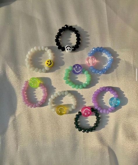 Cincin Diy, Rings Clay, Diy Beaded Rings, Indie Jewelry, Bracelet Craft Diy, Clay Craft, Bead Charms Diy, Beaded Necklace Diy, Beads Bracelet Design