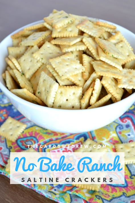 Saltine Crackers Snacks, Saltine Party Crackers, Spicy Mini Saltine Crackers, Ranch Mini Saltines, Saltine Cracker Recipes Seasoned Baked, Mini Crackers With Ranch, Mini Saltines Recipes, Seasoned Mini Saltine Crackers, Mini Crackers Recipe