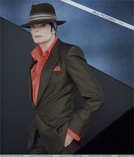 Hee Hee - Michael Jackson Photo (8887932) - Fanpop Pyt Michael Jackson, Liberian Girl, Michael Jackson Dance, You Rock My World, Gary Indiana, Photos Of Michael Jackson, Michael Jackson Smile, Michael Love, Riley Keough