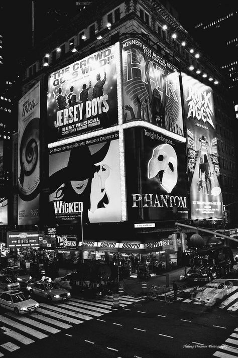 Broadway Aesthetic, New York Broadway, Home Screen Aesthetic, My Dream Board, Best Jersey, Screen Aesthetic, Jersey Boys, Spotify Covers, Tony Awards